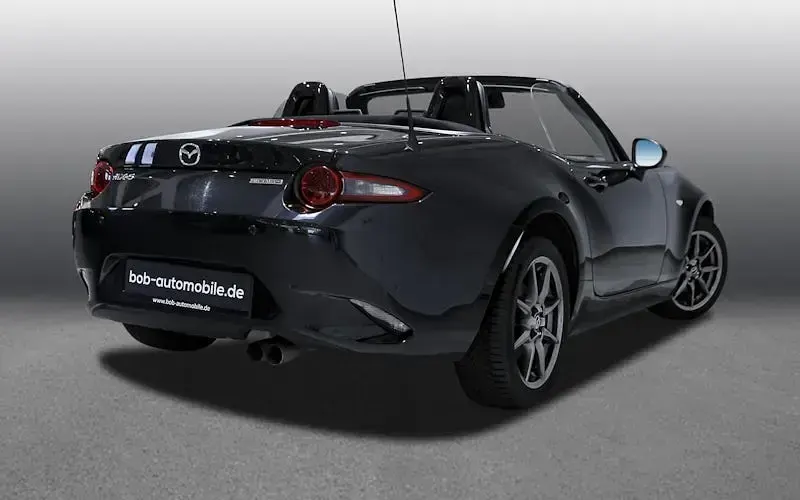 Gebraucht Mazda MX5 Selection 132 PS (97 kW) 2020 Jet black Cabrio