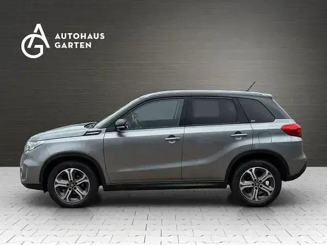 Gebraucht Suzuki Vitara 120 PS (88 kW) 2017 Grau SUV
