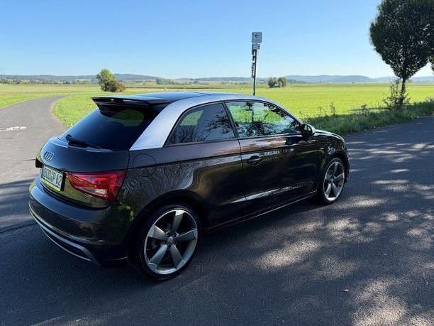 Gebraucht Audi A1 S-Line 185 PS (136 kW) 2012 Braun Kleinwagen