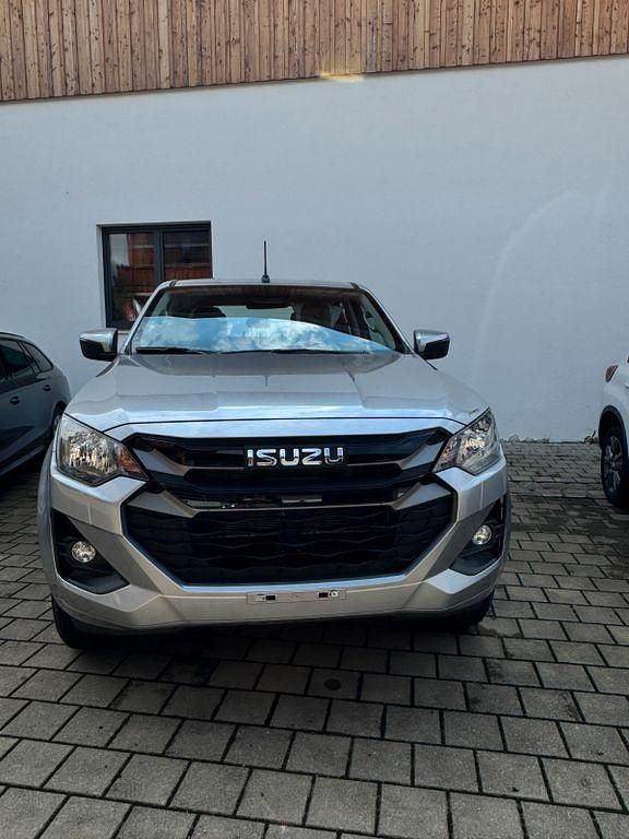 Silber Neu 2025 Isuzu D-Max Abholung | 44.500 € (Fairer Preis) - Bild 1/4