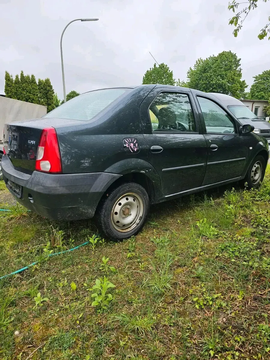 Gebraucht Dacia Logan 75 PS (55 kW) 2008 Grau Limousine