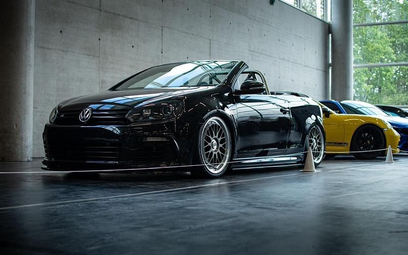 Gebraucht VW Golf Cabriolet R 265 PS (194 kW) 2014 Schwarz Cabrio