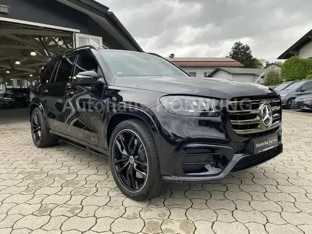 Gebraucht Mercedes GLS450 AMG 360 PS (264 kW) 2026 Schwarz SUV