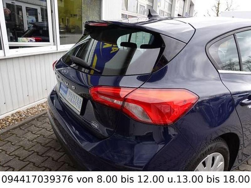 Gebraucht Ford Focus Cool & Connect 95 PS (69 kW) 2021 Blau Limousine