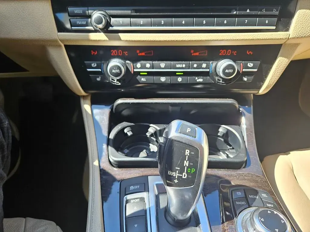 Gebraucht BMW 528 245 PS (180 kW) 2012 Schwarz Limousine