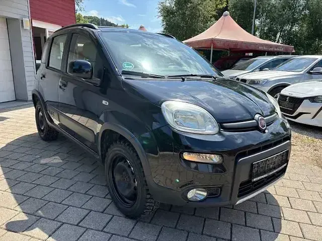 Gebraucht Fiat Panda 4x4 Rock 86 PS (63 kW) 2013 Schwarz Kleinwagen