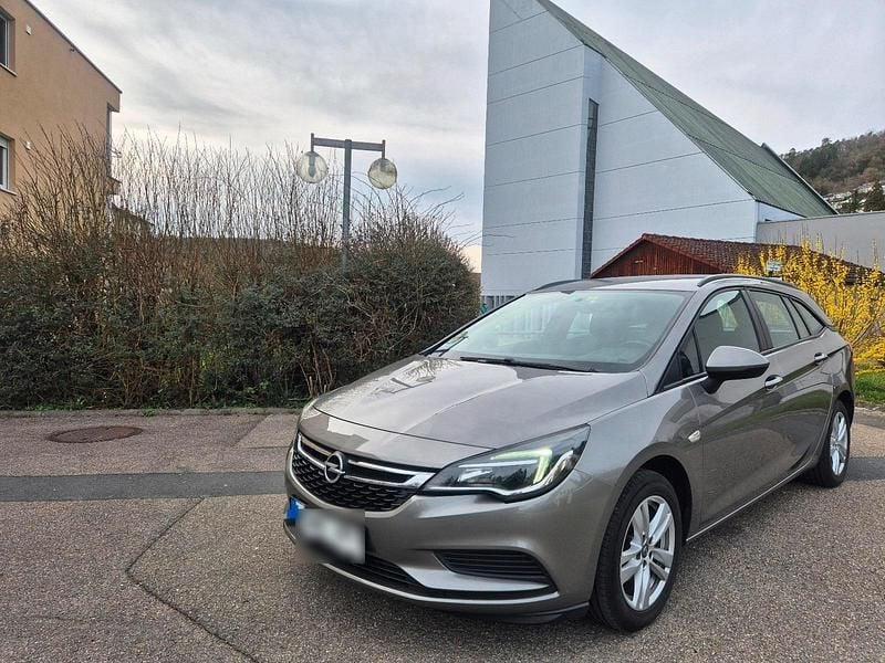 Gebraucht Opel Astra 150 PS (110 kW) 2016 Grau Kombi