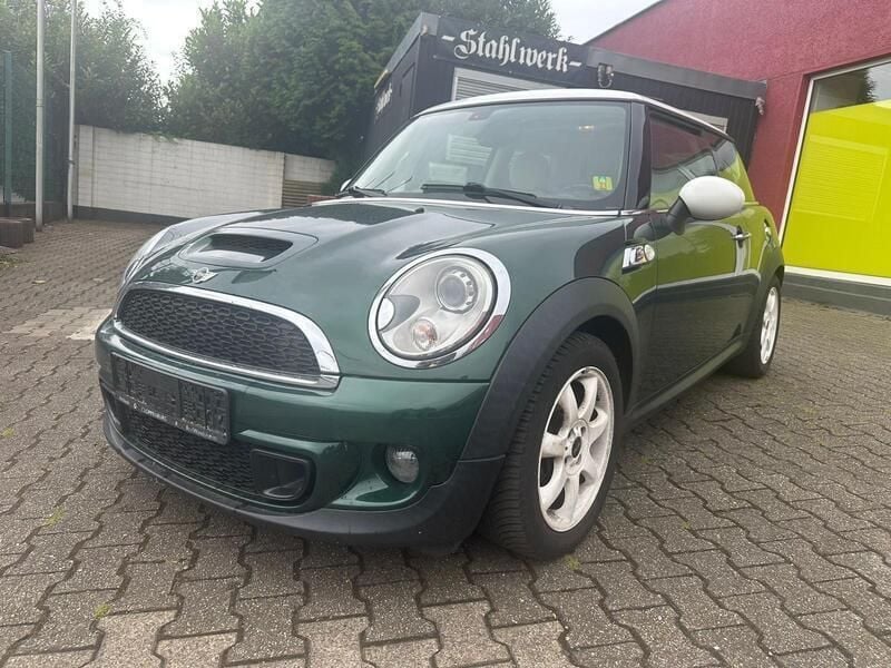 Grün Gebraucht 2012 Mini Cooper S Coupé Coupé | 4.500 € (Guter Preis) - Bild 1/4