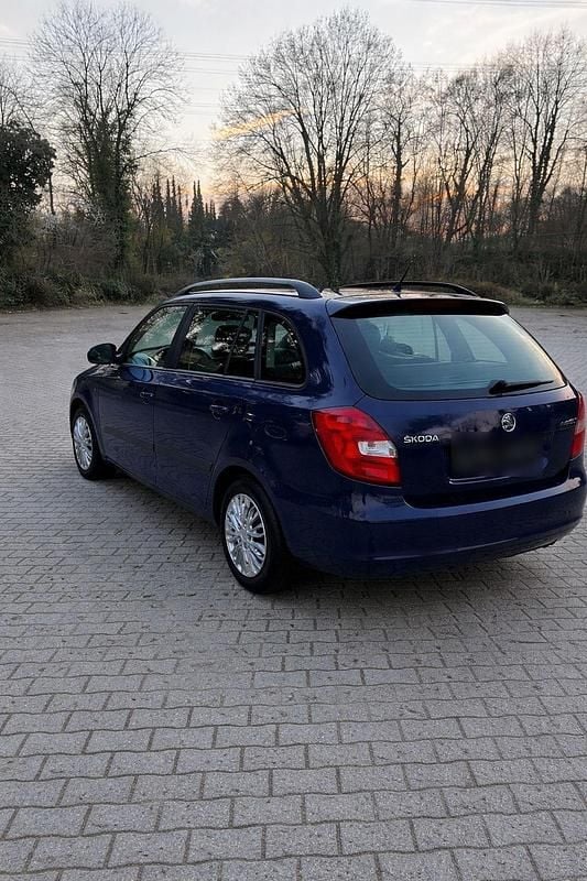 Gebraucht Skoda Fabia 91 PS (66 kW) 2013 Blau Kombi