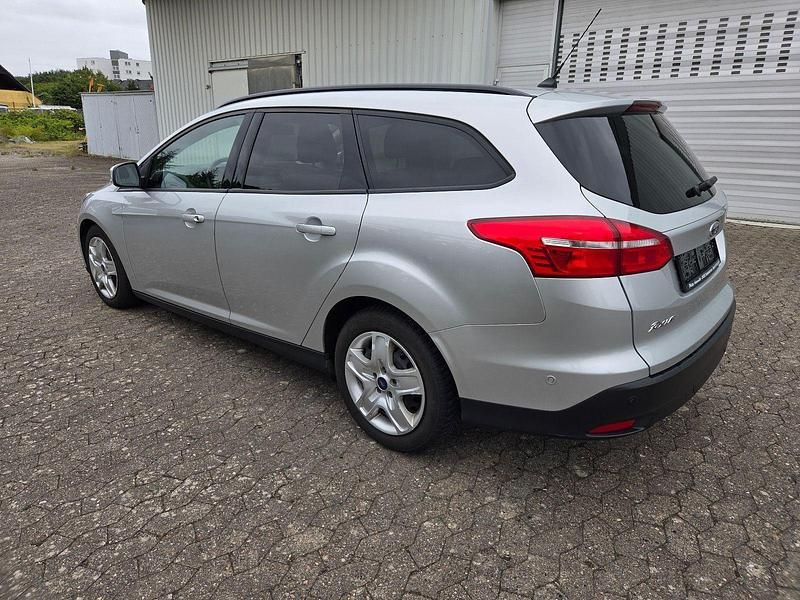 Gebraucht Ford Focus Business Edition 120 PS (88 kW) 2017 Silber Kombi