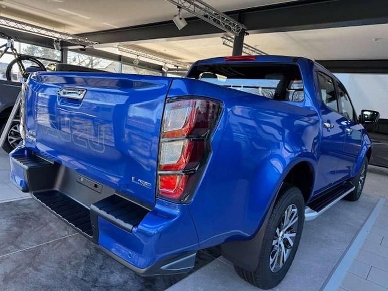 Neu Isuzu D-Max 163 PS (119 kW) 2025 Biarritz blue Abholung