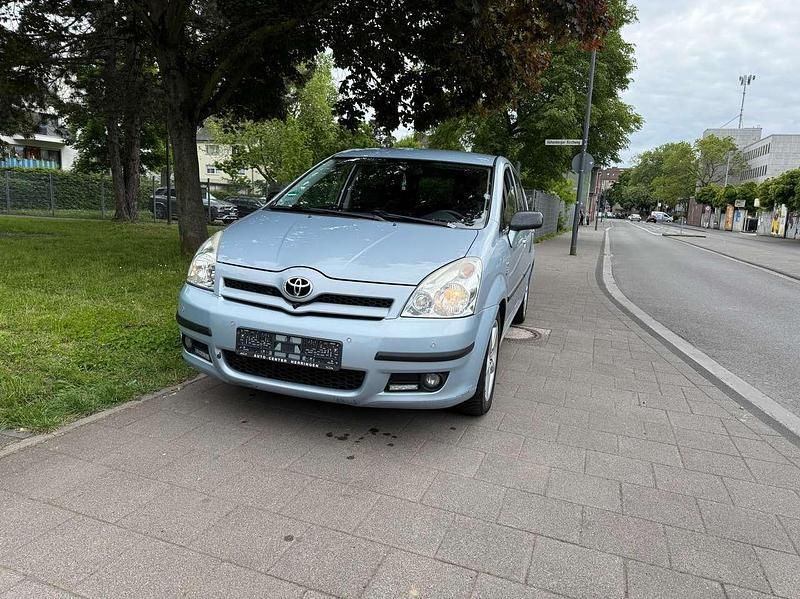 Blau Gebraucht 2007 Toyota Corolla Verso Van / Kleinbus | 2.200 € (Guter Preis) - Bild 1/4