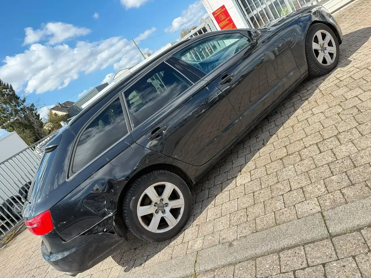 Gebraucht Audi A6 184 PS (135 kW) 2013 Schwarz Kombi