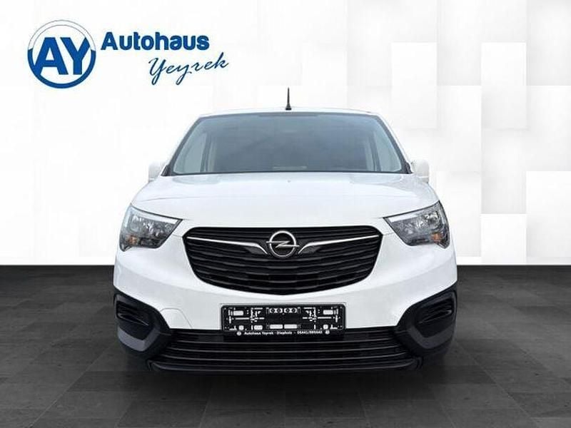 Gebraucht Opel Combo 132 PS (97 kW) 2021 White jade Van / Kleinbus