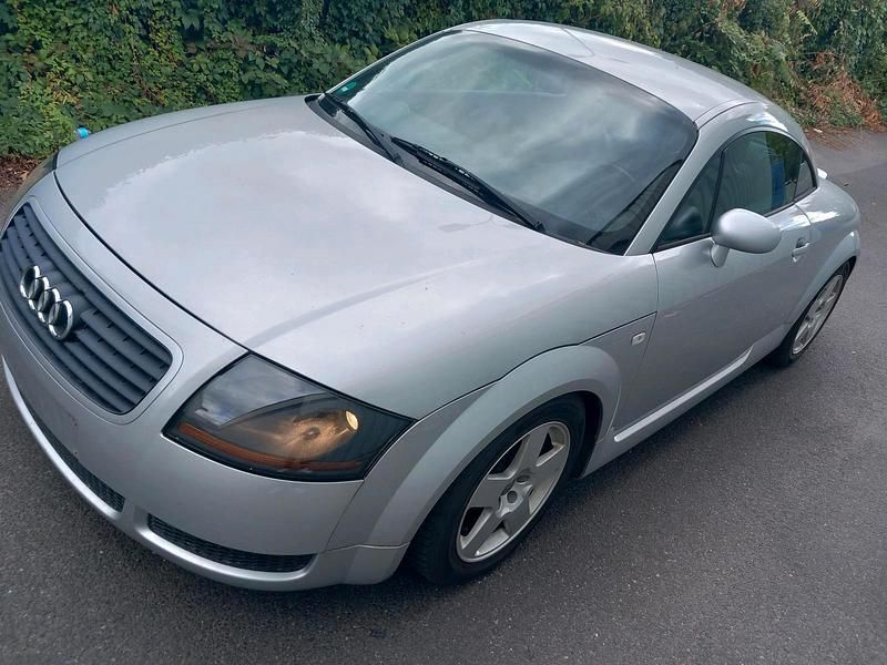 Silber Gebraucht 2001 Audi TT Coupé | 3.499 € (Fairer Preis) - Bild 1/4