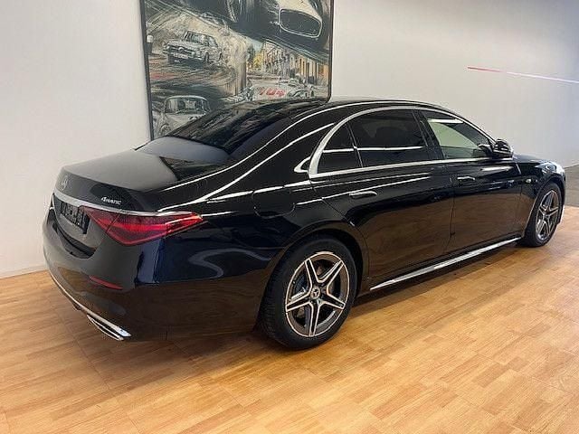 Gebraucht Mercedes S580 AMG line 367 PS (269 kW) 2025 Obsidianschwarz  metalliclack Limousine