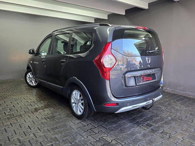 Gebraucht Dacia Lodgy Stepway 131 PS (96 kW) 2022 Grau Van / Kleinbus
