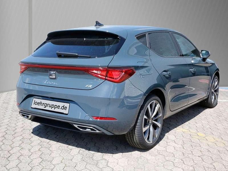 Gebraucht Seat Leon FR 150 PS (110 kW) 2026 Fjordblau Limousine