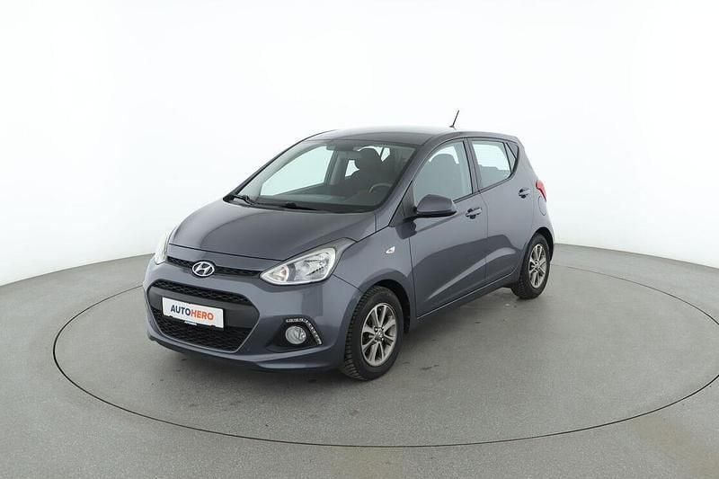 Grau Gebraucht 2014 Hyundai i10 Intro Edition Kleinwagen | 7.250 € (Fairer Preis) - Bild 1/3