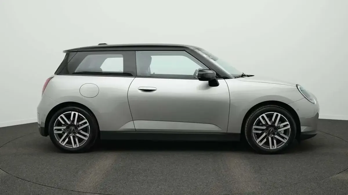 Gebraucht Mini Cooper Classic 135 kW (184 PS) 2025 Grau Kleinwagen