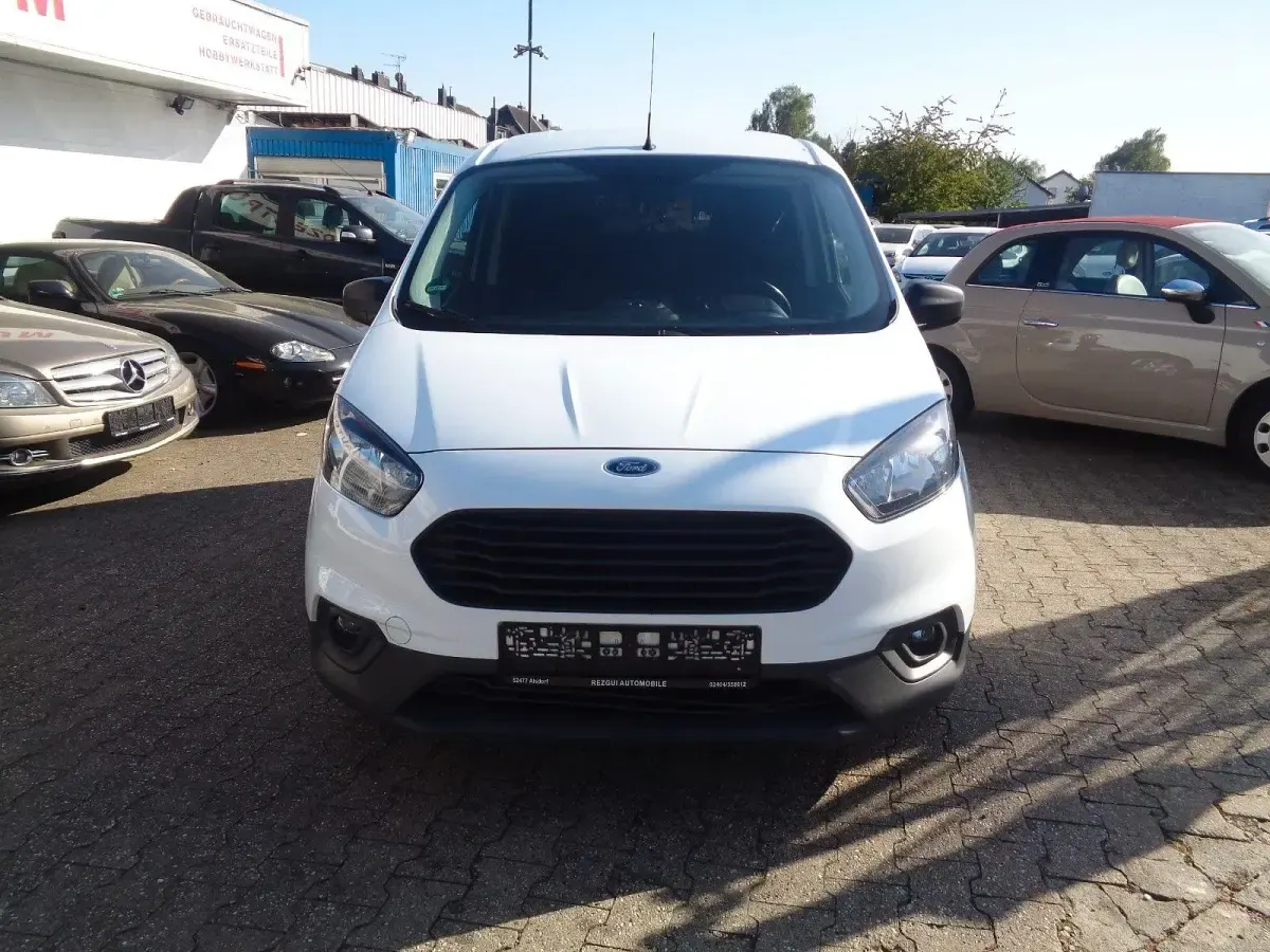 Gebraucht Ford Transit Trend 75 PS (55 kW) 2023 Weiß Van / Kleinbus