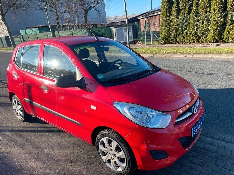 Rot Gebraucht 2011 Hyundai i10 Kleinwagen | 3.250 € (Etwas zu teuer) - Bild 1/4
