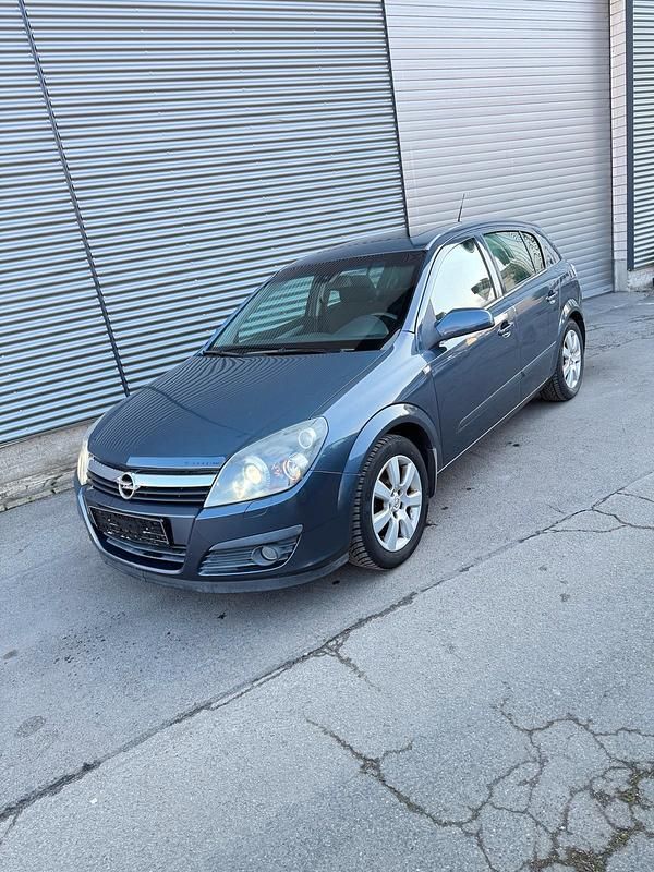 Gebraucht Opel Astra Edition+ 125 PS (91 kW) 2006 Blau Limousine