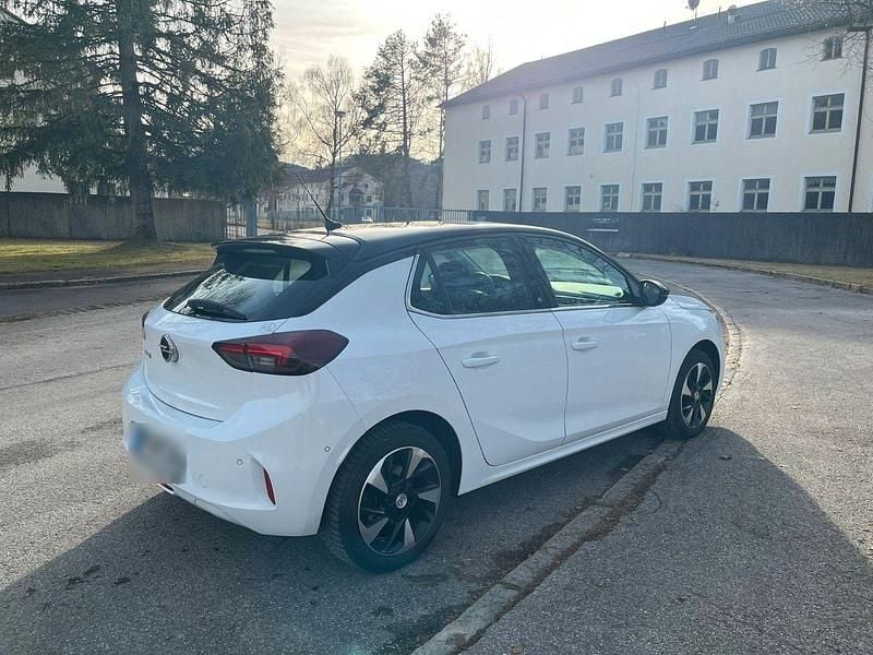 Gebraucht Opel Corsa-e 100 kW (136 PS) 2020 Schwarz Kleinwagen
