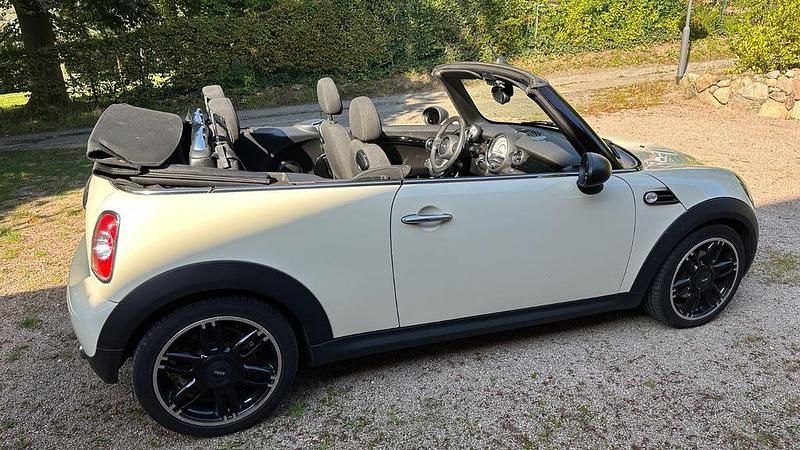 Beige Gebraucht 2014 Mini One Cabriolet Cabrio | 6.600 € (Fairer Preis) - Bild 1/4