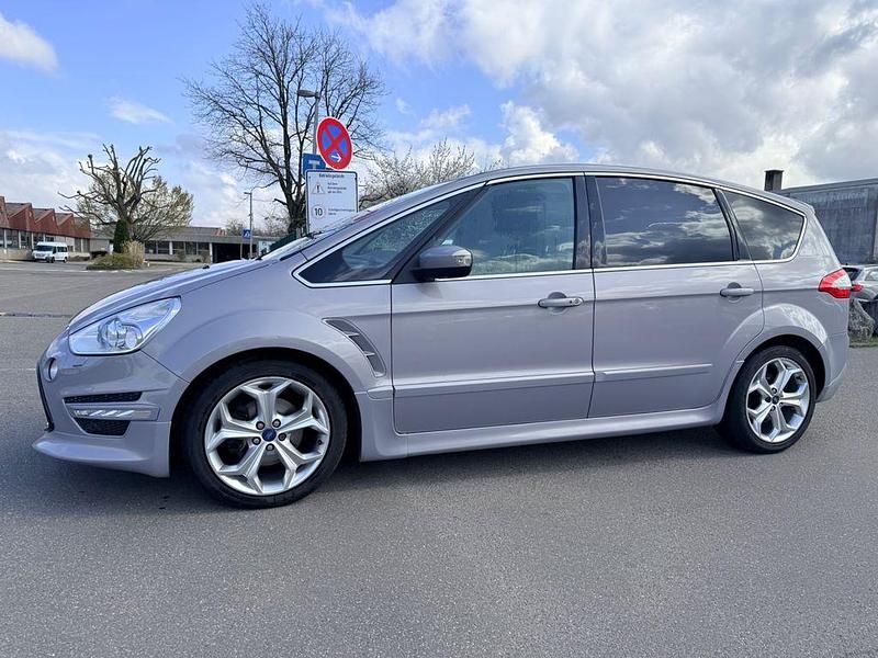 Gebraucht Ford S-MAX Titanium S 163 PS (119 kW) 2011 Silber Van / Kleinbus