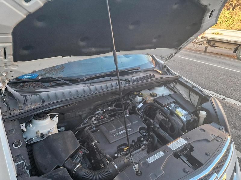 Gebraucht Chevrolet Orlando 2013 Weiß Van / Kleinbus