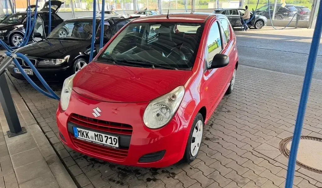 Gebraucht Suzuki Alto 68 PS (50 kW) 2010 Rot Kleinwagen