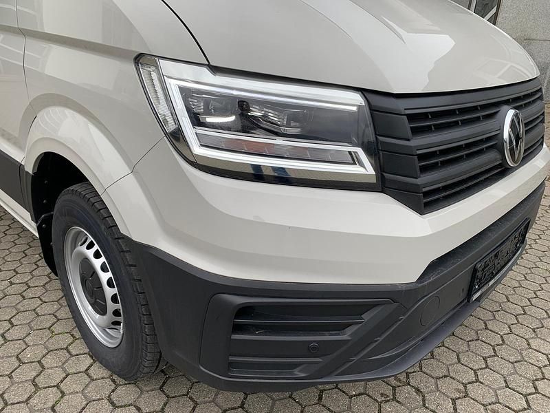 Neu VW Crafter S 140 PS (102 kW) 2026 Ascot grey | beige Van