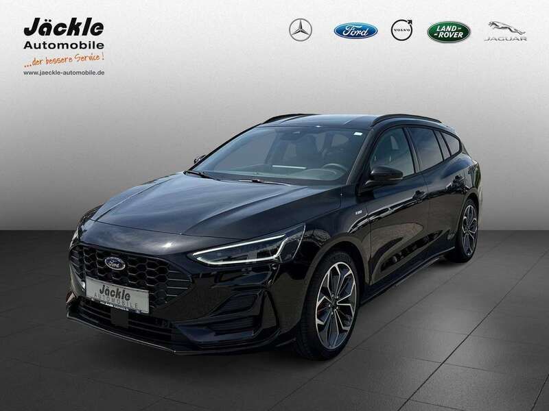 Obsidianschwarz metallic Gebraucht 2024 Ford Focus ST-Line X Kombi | 37.950 € - Bild 1/4
