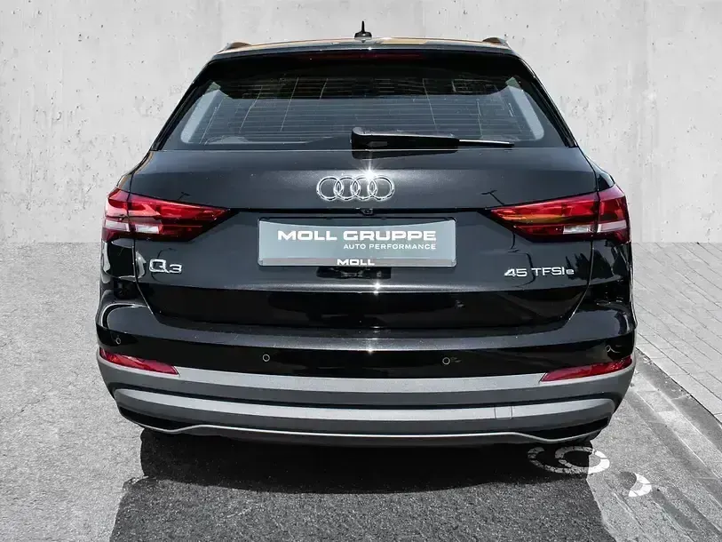 Gebraucht Audi Q3 Design 245 PS (180 kW) 2022 Mythosschwarz metallic SUV