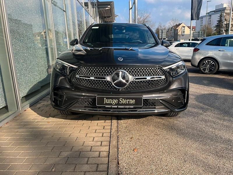 Gebraucht Mercedes GLC300 AMG 269 PS (197 kW) 2024 Lack graphitgrau SUV