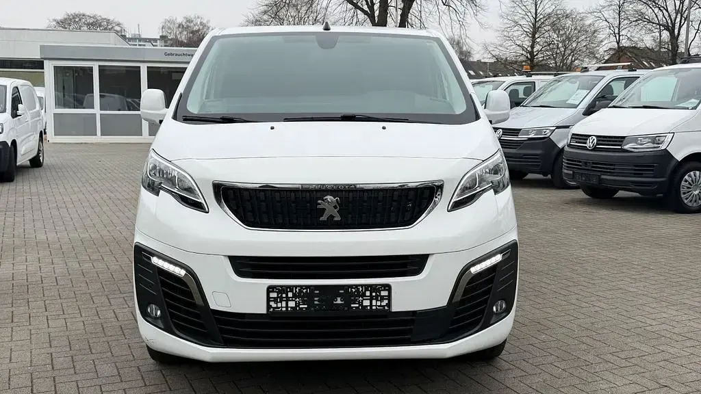 Gebraucht Peugeot Expert Premium 122 PS (89 kW) 2021 Weiß Van
