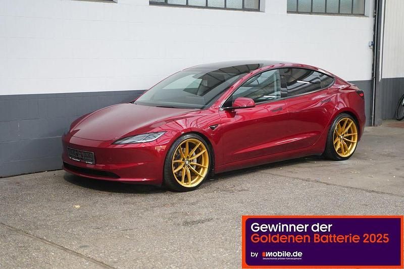 Rot Gebraucht 2023 Tesla Model 3 Long Range AWD Limousine | 40.950 € - Bild 1/4