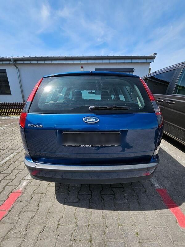 Blau Gebraucht 2007 Ford Focus Style Kombi | 990 € (Superpreis) - Bild 1/4