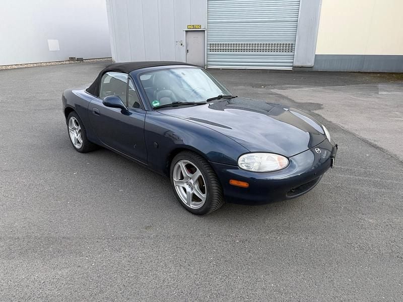 Gebraucht Mazda MX5 110 PS (80 kW) 2000 Blau Cabrio