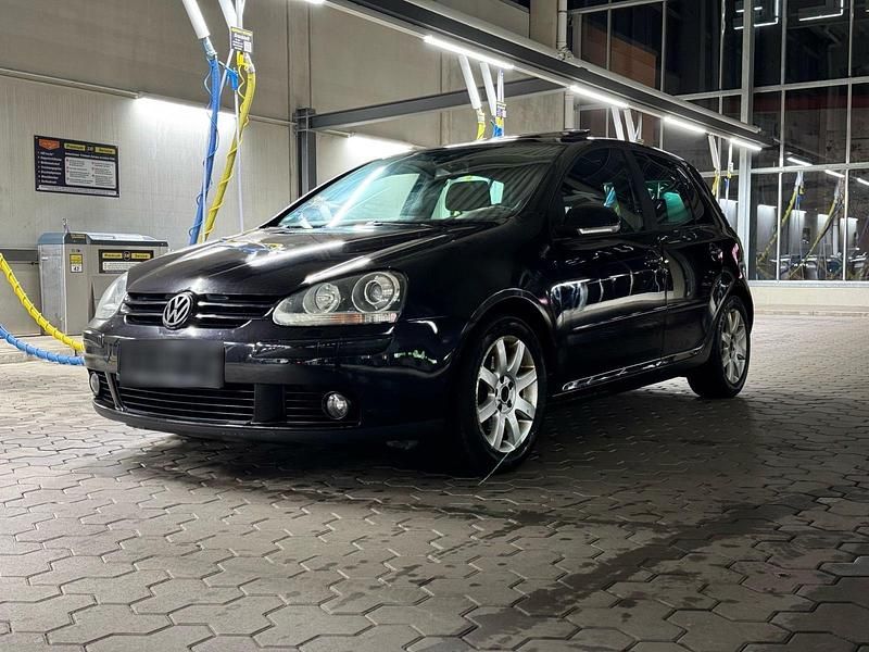 Schwarz Gebraucht 2005 VW Golf V Sportline Kleinwagen | 3.500 € (Fairer Preis) - Bild 1/4