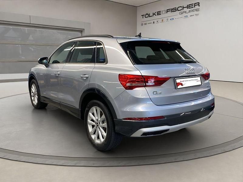 Gebraucht Audi Q3 Ambiente 150 PS (110 kW) 2022 Florettsilber (metallic) SUV