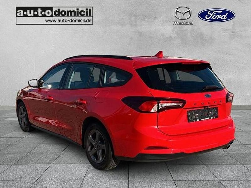 Gebraucht Ford Focus Cool & Connect 120 PS (88 kW) 2022 Rot Kombi