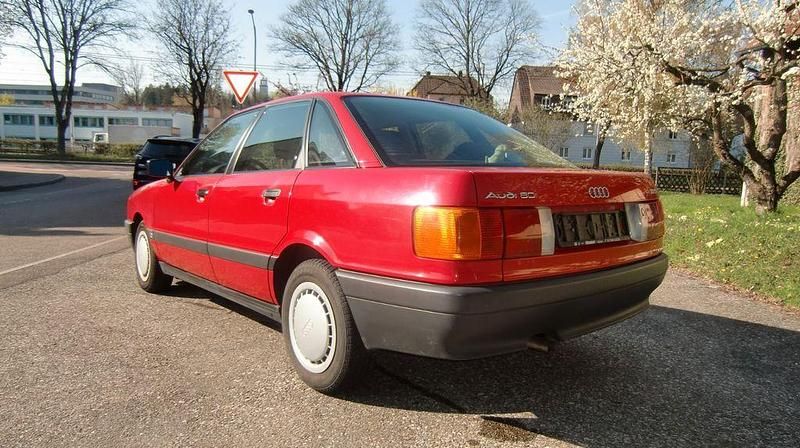 Second-hand Audi 80 90 CP (66 kW) 1990 Roșu Berlinǎ
