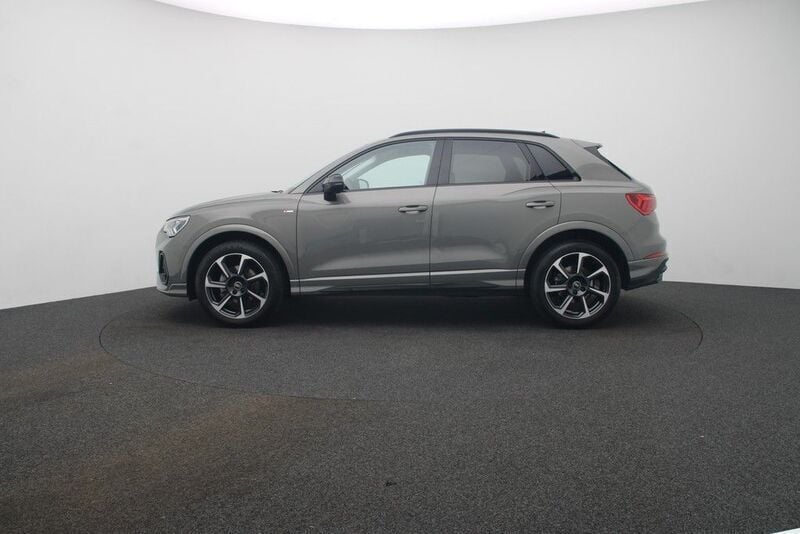 Gebraucht Audi Q3 S-Line 150 PS (110 kW) 2023 Grau SUV