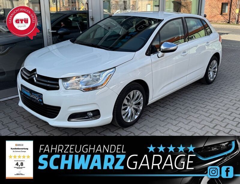 Weiß Gebraucht 2013 Citroën C4 SELECTION Limousine | 6.990 € (Teuer) - Bild 1/3