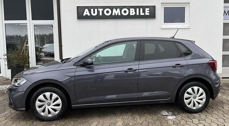Gebraucht VW Polo Life 95 PS (69 kW) 2023 Rauchgrau metallic Limousine