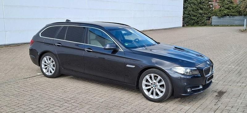 Gebraucht BMW 520 190 PS (139 kW) 2015 Schwarz Kombi