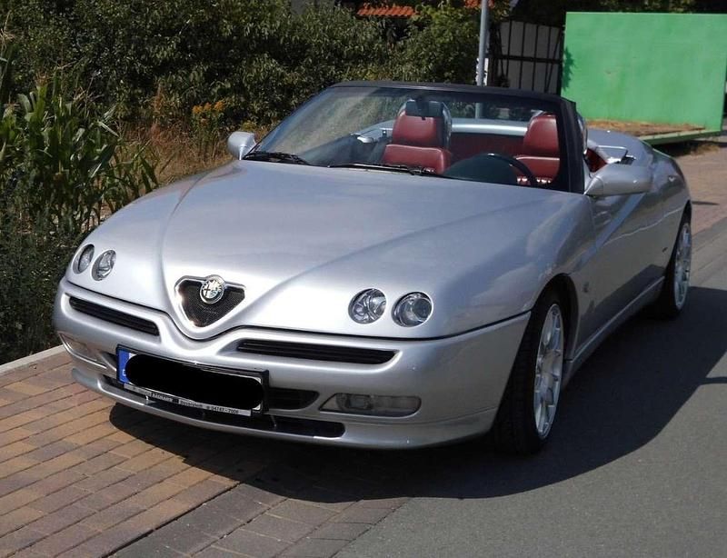 Silber Gebraucht 1996 Alfa Romeo Spider Cabrio | 7.700 € (Fairer Preis) - Bild 1/4