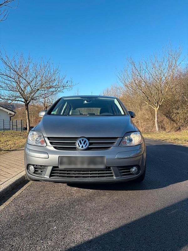 Gebraucht VW Golf VI 105 PS (77 kW) 2008 Grau Kleinwagen